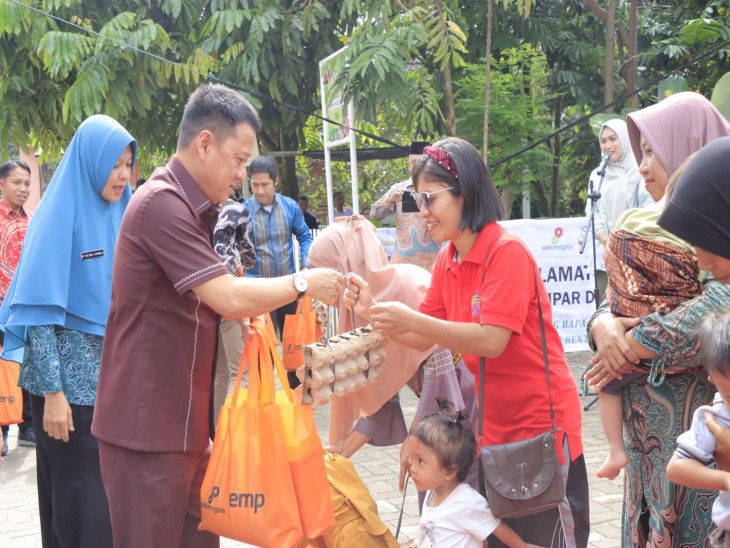 Pj Bupati Kampar Hambali Launching Program Bapak Asuh Anak Stunting Di Siak Hulu