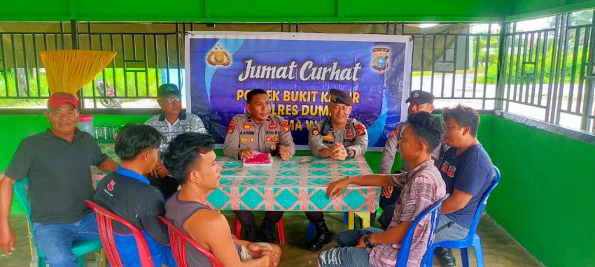 Pererat Silaturahmi Dengan Masyarakat, Polres Dumai Melalui Polsek Bukit Kapur Kembali Adakan Kegiatan Jumat Curhat