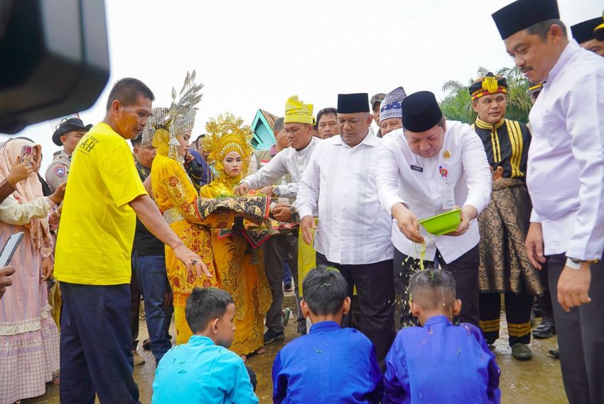 Tradisi Balimau Kasai di Desa Batu Belah Kampar Dihadiri Asisten I Setda Provinsi Riau Drs Zulkifli Syukur,M.Si