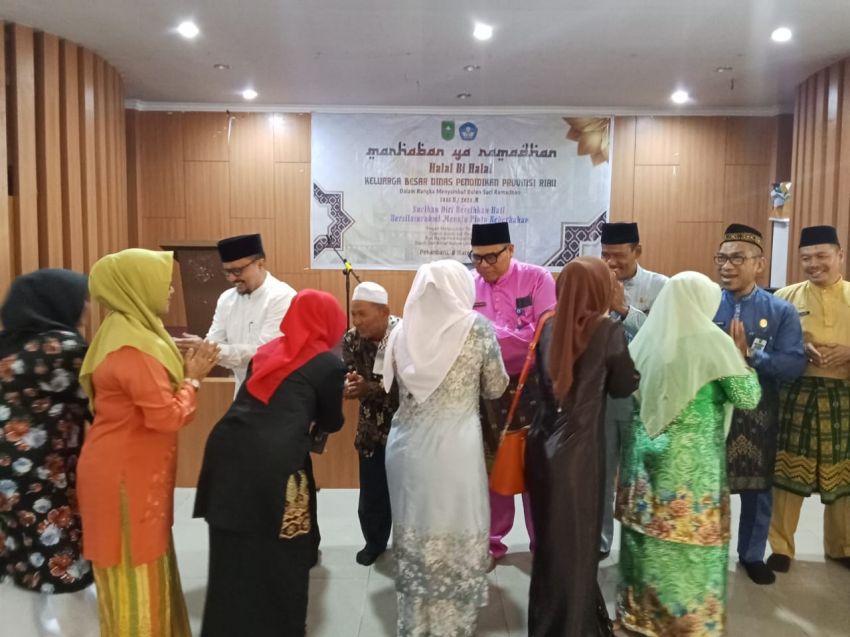 Menyambut Bulan Suci Ramadhan, Keluarga Besar Dinas Pendidikan Riau Adakan Acara Halal Bi Halal