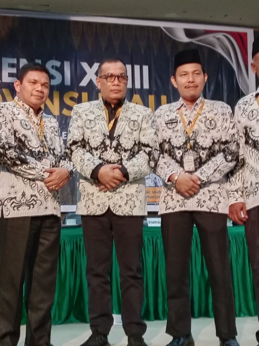 Menang Aklamasi, Adolf Kembali Pimpin PGRI Riau Lima Tahun ke Depan