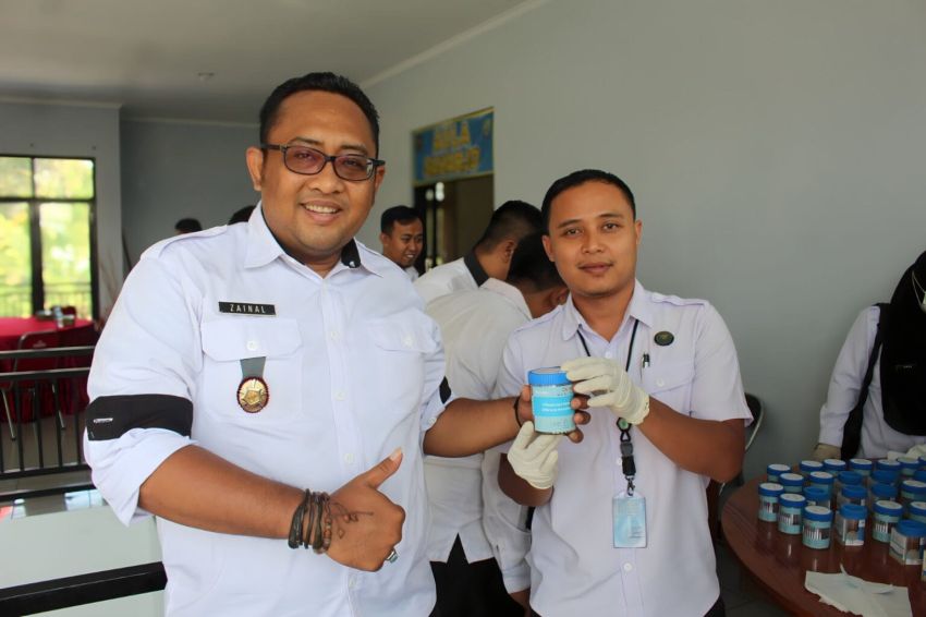 Kepala BNNK Sukabumi Pimpin Tes Urine Petugas Lapas Warungkiara, Seluruh Petugas Negatif Narkoba