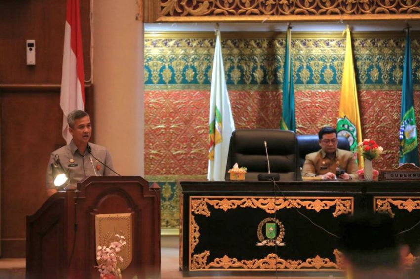 Pemprov Riau Sampaikan Jawaban Atas Pandangan Umum Fraksi DPRD Terkait Ranperda RPJMD 2025-2029