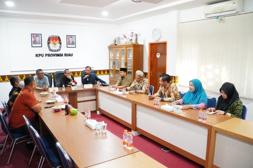Wujudkan Pelayanan Inklusif dan Ramah Bagi Penyandang Disabilitas, KPU Riau Gandeng PPUA Provinsi Riau