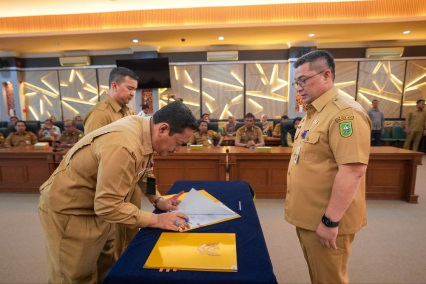 Usai Rotasi Pejabat Eselon II, Pemprov Riau Tunjuk 19 Plt Kepala OPD