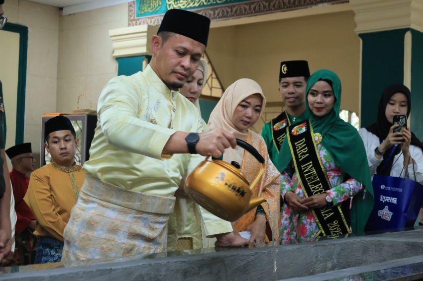Jelang Ramadan 1447 H, Wali Kota Lakukan Ziarah ke Makam Pendiri Pekanbaru