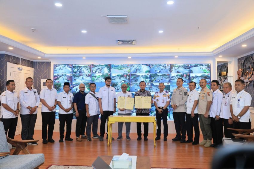 Permudah Akses Internet Bagi Masyarakat, Wali Kota Pekanbaru Resmi Luncurkan Program 1.000 WiFi Gratis
