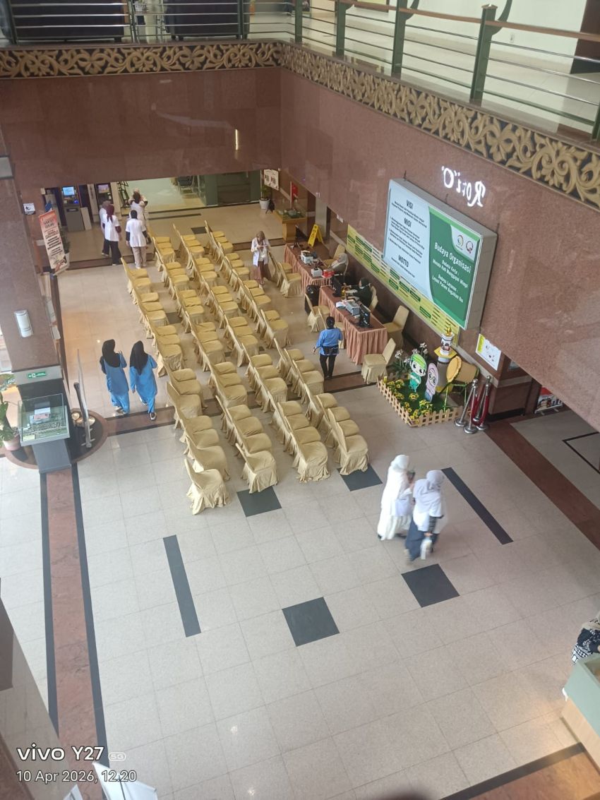 Calon Peserta Didik SMA Negeri Plus Tes Kesehatan di RSUD Arifin Ahmad Berlangsung Cepat dan Tertib