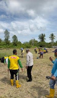 Cegah Meningkatnya Kasus DBD, Bupati Rohil Pimpin Langsung Gotong Royong Bersama Masyarakat